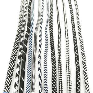 เชือกโพลีเอสเตอร์สีขาวดำสายรัดพลาสติกปลายหัวกระสุนแบบกำหนดเองสำหรับเสื้อผ้าเคลือบเสร็จ - Product Image 4