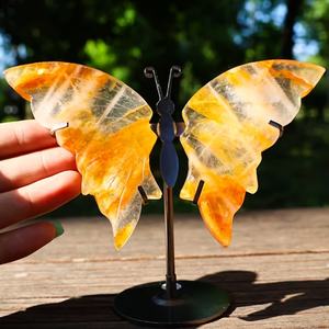 งานฝีมือคริสตัลบำบัดขายส่ง แกะสลักปีกผีเสื้อด้วยมือ แกะสลักควอตซ์ไฟสีทองรูปผีเสื้อสำหรับตกแต่ง - Product Image 3