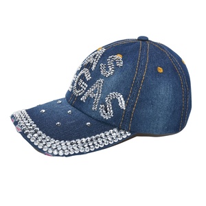 Gorra de Béisbol Deportiva Estructurada de 5 Paneles con Diseño Personalizado, Logotipo de LAS VEGAS Bordado con Pedrería, Cierre Ajustable, de Alto Rendimiento - Product Image 4