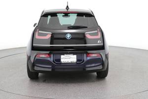 Voiture d'occasion I3 4 portes à hayon, traction arrière, régulateur de vitesse adaptatif, intérieur cuir foncé, conduite à gauche, jantes R18, automatique, modèle 2020, vente en gros, qualité supérieure, meilleur prix - Product Image 2