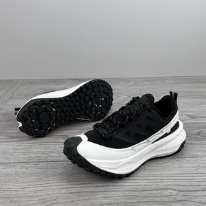 Chaussures de course tendance, semelle en caoutchouc antidérapante, décontractées, pour l'hiver, sports de plein air, jogging, surfaces variées, lacets, baskets luxueuses - Product Image 6