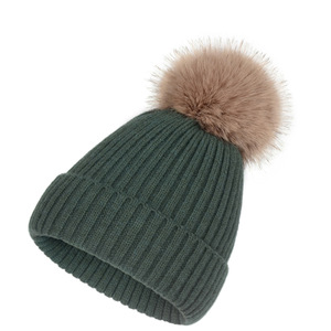 Cappelli Invernali in Maglia con Pompon Effetto Visone per Genitore-Figlio, Stile Famiglia, per Adulti e Bambini - Product Image 3