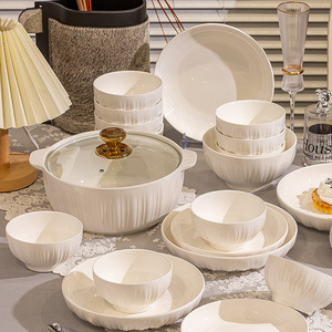Plato de Porcelana para Sopa, Diseño en Relieve, Estilo Nórdico Minimalista, Apto para Microondas, Vajilla de Cerámica Redonda, en Oferta - Product Image 3