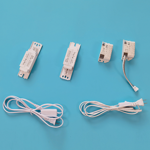 New Low-frequency Electronic Ultraviolet Lamp Ballast 100W 200W Induction Lamp Ballast 110V 220V Ballast
