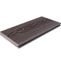 Planches de terrasse en composite bois-plastique ultra résistantes 140*22mm pour piscine extérieure Tech Deck