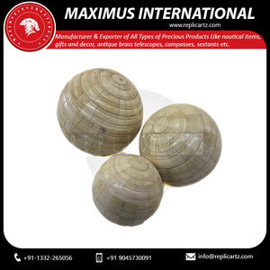 Plateau décoratif en forme de boule d'os avec ensemble de boules d'orbes de Noël - Product Image 4