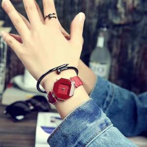 Art rétro coréen pour femmes personnalisé mode diamant à la mode <span class=keywords><strong>montre</strong></span>-ceinture à Quartz 2 pièces ensemble <span class=keywords><strong>Montre</strong></span> Connect <span class=keywords><strong>montre</strong></span> intelligente - Product Image 3