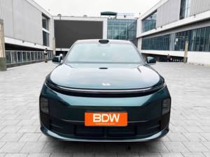 批发二手车 2024年理想汽车理想L6 Max混合动力新能源大型四驱SUV，配备车载激光雷达和车载冰箱 - Product Image 2