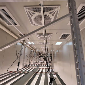 Conteneur de semis automatique isolé de 20 pieds - Pépinière intelligente hydroponique toutes saisons avec étagères en acier inoxydable de précision - Product Image 4