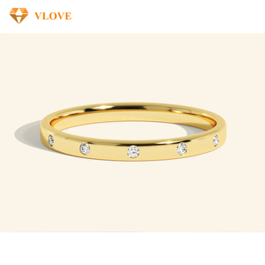 Bague de mariage en or 14 carats pour femme, or jaune et diamant de laboratoire, bague empilable en or 585, bague de mariage Flushline - Product Image 1