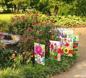 Drapeau de jardin saisonnier en polyester double face pour décoration extérieure, avec piquet métallique - Product Image 3