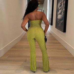Y4443 Nuevo Conjunto de Top y Pantalones a Rayas Verdes, Sexy y Moderno, de Corte Ajustado - Product Image 2