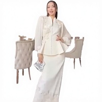 Robe longue élégante et luxueuse en tissu polyester fait main du Moyen-Orient, à motifs floraux