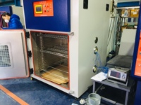 Chambre d'essai thermique pour batteries lithium-ion EV avec contrôle par écran tactile haute précision, plage de température RT+10~200°C