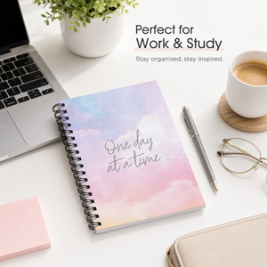 Quaderno <span class=keywords><strong>a</strong></span> <span class=keywords><strong>Spirale</strong></span> A5 Personalizzato con Logo Stampato in Argento e Citazione Ispirazionale 'Una Giornata alla Volta', 80 Fogli, Diario di Scrittura per Regalo - Product Image 6