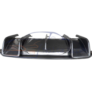 Diffuseur arrière de style <span class=keywords><strong>R</strong></span> en fibre de carbone de haute qualité C218 CLS avec trou pour lampe pour <span class=keywords><strong>Mercedes</strong></span> Benz Classe C 63 <span class=keywords><strong>AMG</strong></span> - Product Image 2
