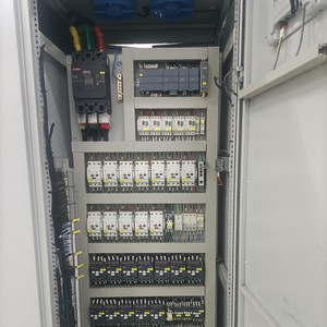 Boîtier <span class=keywords><strong>de</strong></span> commande électrique professionnel personnalisé pour moteur, armoire <span class=keywords><strong>de</strong></span> distribution électrique - Product Image 1