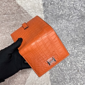 Cartera Corta de Cuero Genuino de Cocodrilo con Cierre Plegable, Múltiples Ranuras para Tarjetas y Diseño Portátil para Uso Unisex - Product Image 2