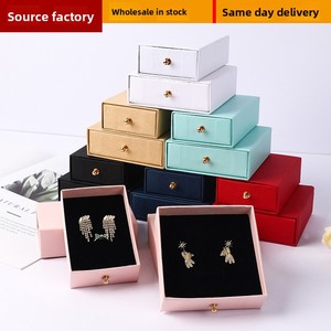 Cajas de joyería rectangulares de papel <span class=keywords><strong>kraft</strong></span> para anillos y collares, cajas de embalaje de joyería al por mayor del fabricante - Product Image 2