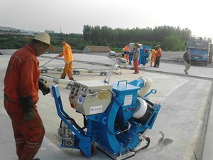 Machine de sablage automatique pour la suppression du caoutchouc des pistes aéroportuaires - Product Image 6