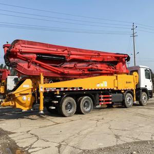 Camion pompe à béton ZOOMLION d'occasion de 49 m avec flèche RZ à 5 sections et système hydraulique ouvert pour la construction en hauteur - Product Image 6
