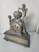 Horloge de cheminée et de marbre en laiton antique, avec figurines de grappe et de chérubin, mécanisme à 10 jours