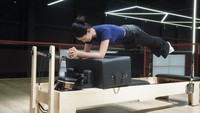 Machine de Pilates Reformer de haute qualité à prix compétitif, certifiée CE, pour studios de yoga et studios de Pilates commerciaux
