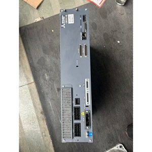 Contrôleur de robot SCARA Mitsubishi Electric CR751-Q, équipement d'automatisation industrielle - Product Image 1