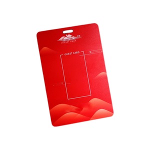 Tarjeta de Identificación de Empleado de PVC CR80 con Impresión CMYK, Foto y Nombre, con Orificio Perforado, Suministro de Fábrica - Product Image 5