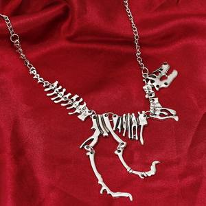 Sexy Lange Halskette Gotischer Tyrannosaurus Rex Skelett Dinosaurier Anhänger Charm-Halskette Drachenknochen Legierung Collares Schmuck - Product Image 5
