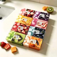 Handgemaakte vaste zeep 200 gram perzik, aardbei, mandarijn geur. Kruidenextracten voor alle huidtypen, zeefdruk. Gezichtsbad