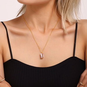 Collar de Acero Inoxidable 316L con Circonita Rectangular Grande, Chapado en Oro de 18K, Venta al Por Mayor de Joyería de Moda 2025 - Product Image 2