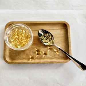 Huiles de poulet et de poisson de qualité alimentaire pour la cuisson Huiles animales raffinées et brutes Emballage en vrac halal certifié Huile de poisson - Product Image 2