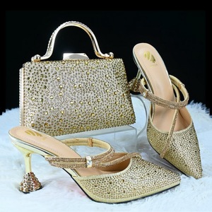 Conjuntos de Zapatos y Bolsos de Colores Lisos, Zapatos de Tacón de Aguja, Bolsos de Mano con el Mismo Diseño, <span class=keywords><strong>1</strong></span> Juego para Damas - Product Image 1