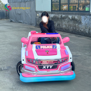รถตำรวจเด็กแบบมีไฟ ขับเคลื่อนด้วยไฟฟ้า สำหรับเด็กอายุ 5-7 ปี มอเตอร์ 600 วัตต์ ความเร็ว 6 กม./ชม. ใช้พลังงานแบตเตอรี่ เหมาะสำหรับเด็กทั้งชายและหญิง ใช้ได้ทั้งในบ้านและนอกบ้าน - Product Image 3