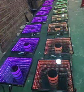 Écrans affichage de sol carreaux de scène planchers panneau lumineux vidéo danse magnétique Chine vente pour <span class=keywords><strong>led</strong></span> guangzhou <span class=keywords><strong>led</strong></span> carreaux de sol - Product Image 3