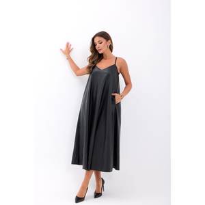 Vestido Satinado Corte A 7278 Negro con Cuello en V y Cintura Baja, Estilo Simple y Moderno - Product Image 4