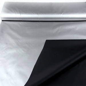 Taffetas de polyester enduit PU argenté imperméable 190T 210T tissu de couverture de <span class=keywords><strong>voiture</strong></span> <span class=keywords><strong>pour</strong></span> auvent - Product Image 2