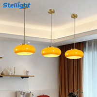 Lustre de plafond LED à tête unique de conception nordique moderne, installation suspendue à domicile pour balcon en verre doré pour célébrités d'Internet