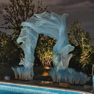 Installation artistique géante en organza de luxe pour toile de fond de mariage, décoration d'événements, sculpture en tissu et papier de grande taille - Product Image 3