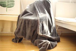 Bán buôn sang trọng màu xám sang trọng giả thỏ giả lông thú ném chăn 127*152cm mềm sofa 100% Quà Tặng polyester trắng hồng mô hình rắn - Product Image 5