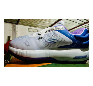 Boyi รองเท้าผ้าใบเป่าลมรองเท้าขนาดยักษ์ออกแบบได้ตามต้องการ - Product Image 1