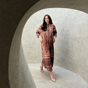 Nouvelle robe Abaya élégante en polyester avec broderie de paillettes pour femmes musulmanes, fournisseur en gros - Product Image 4