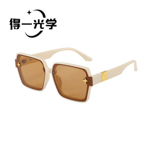 Square Oversized Frame <b>Sunglasses</b> For Women UV400 Protection Black PC Frame Type 3 Sunshades - Product Image 2
