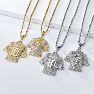 Collar con colgante de camiseta de fútbol Messi 10, chapado en oro, con incrustaciones de diamantes, para hombre, joyería de estilo hip hop urbano, regalo. - Product Image 2