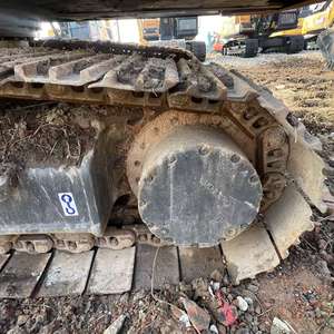 รถขุดล้อยาง Volvo EC240DL มือสอง ขนาด 24 ตัน เครื่องยนต์ Deutz พร้อมปั๊มเกียร์ สำหรับงานวางท่อระบายน้ำในเมือง งานขุดดินสำหรับงานสาธารณูปโภคบนถนน รุ่นปี 2024 - Product Image 2