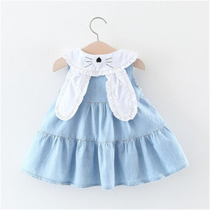 Vente en gros Nouvelle robe d'été pour filles en coton denim avec fleurs superposées en tulle, vêtements de marque pour enfants - Product Image 2