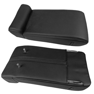 Adapté pour convertir une <span class=keywords><strong>BMW</strong></span> <span class=keywords><strong>X6</strong></span> E71 <span class=keywords><strong>quatre</strong></span> places en modèle cinq places. Avec intérieur noir. Amélioration de l'intérieur pour <span class=keywords><strong>BMW</strong></span> <span class=keywords><strong>X6</strong></span> E71. - Product Image 1
