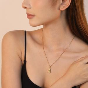 Collar con Colgante de Acero Inoxidable Chapado en Oro de 18K Hipoalergénico y Resistente al Deslustre, Collar de Guantes de Árbol de Navidad a la Moda - Product Image 2