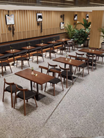 Ensemble table et chaises de restaurant à usage commercial, mobilier en bois massif pour café, hôtel, bistrot, restauration, aire de restauration